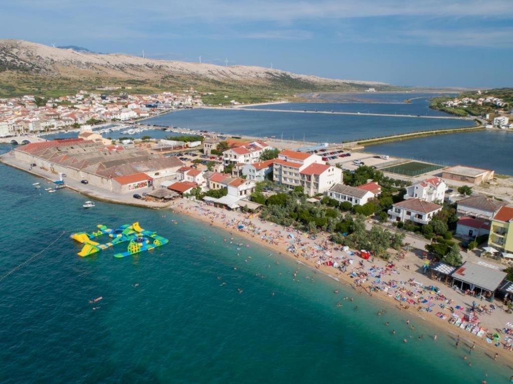 4Rest Vila Pag Town Kültér fotó